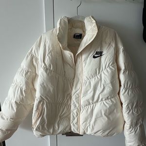 nike white puffer jacket